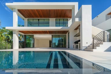 Une villa blanche au-dessus de la côte de Taghazout